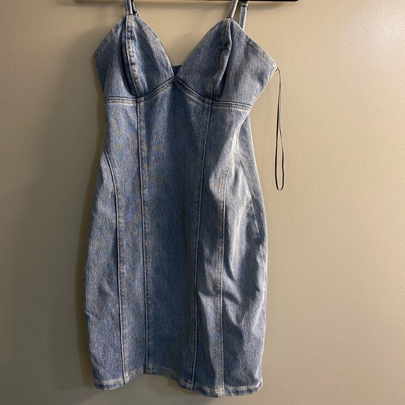 GUESS denim dress - Picture 1 of 8